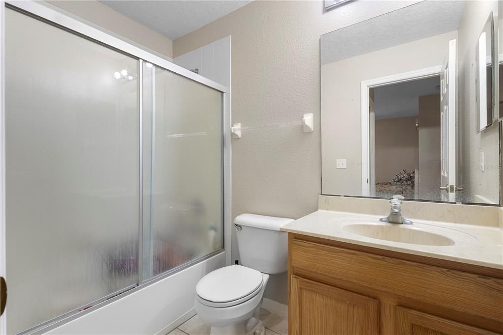 For Sale: $345,000 (3 beds, 2 baths, 1872 Square Feet)