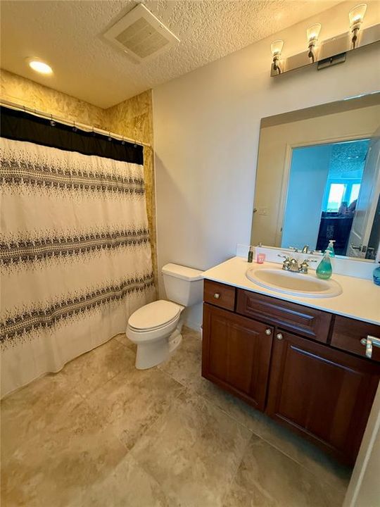 For Sale: $390,000 (2 beds, 2 baths, 1600 Square Feet)