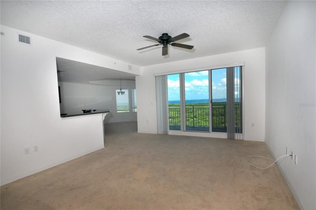 For Sale: $390,000 (2 beds, 2 baths, 1600 Square Feet)
