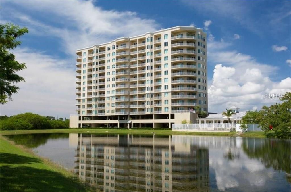 For Sale: $390,000 (2 beds, 2 baths, 1600 Square Feet)