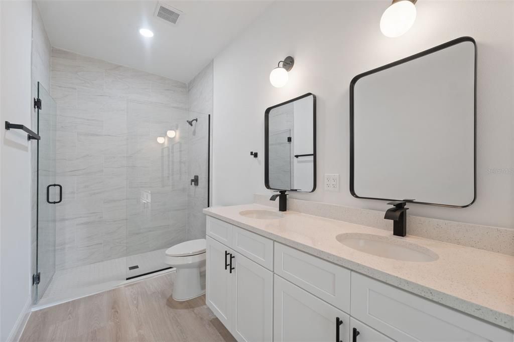 For Sale: $299,000 (4 beds, 2 baths, 1751 Square Feet)