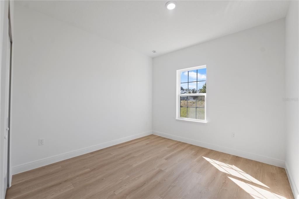 For Sale: $299,000 (4 beds, 2 baths, 1751 Square Feet)