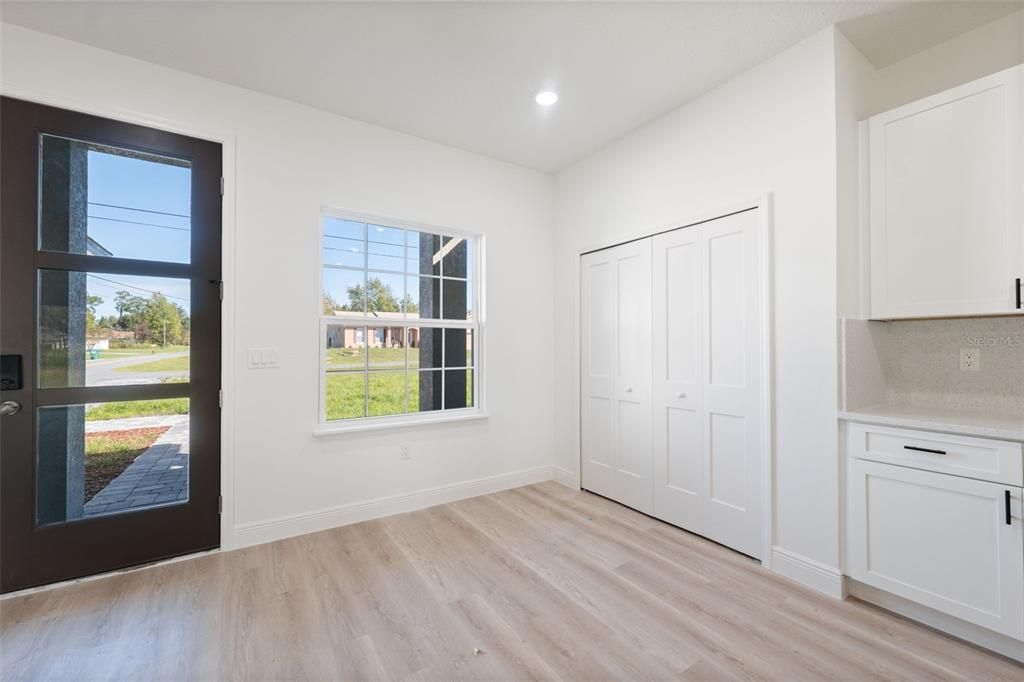 For Sale: $299,000 (4 beds, 2 baths, 1751 Square Feet)