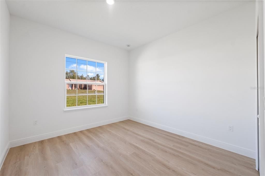 For Sale: $299,000 (4 beds, 2 baths, 1751 Square Feet)