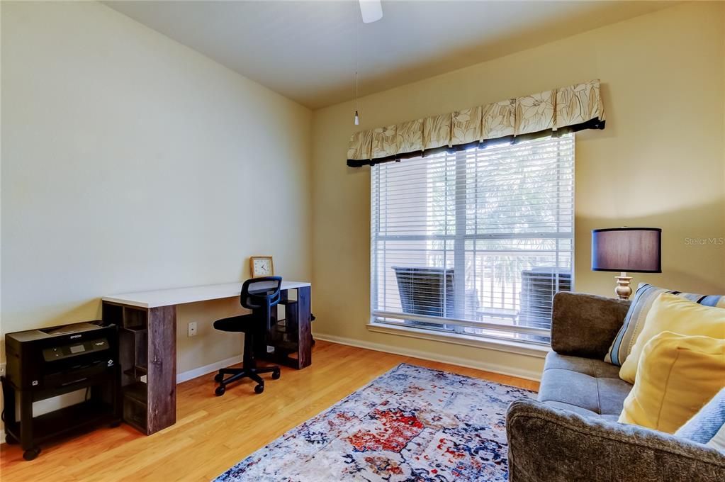 For Sale: $219,000 (2 beds, 2 baths, 1010 Square Feet)