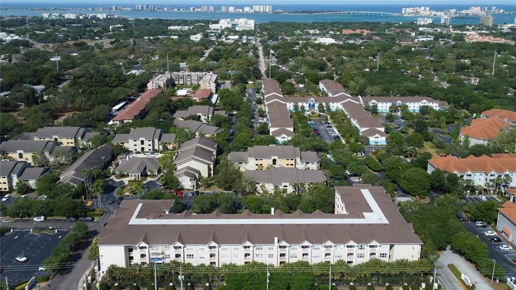 For Sale: $219,000 (2 beds, 2 baths, 1010 Square Feet)