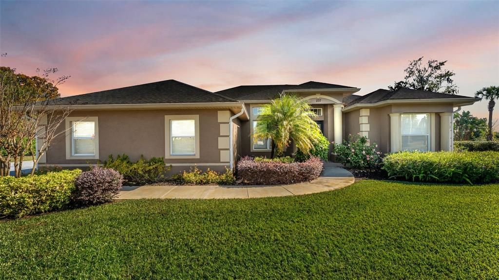 На продажу: $899,900 (3 спален, 2 ванн, 2271 Квадратных фут)