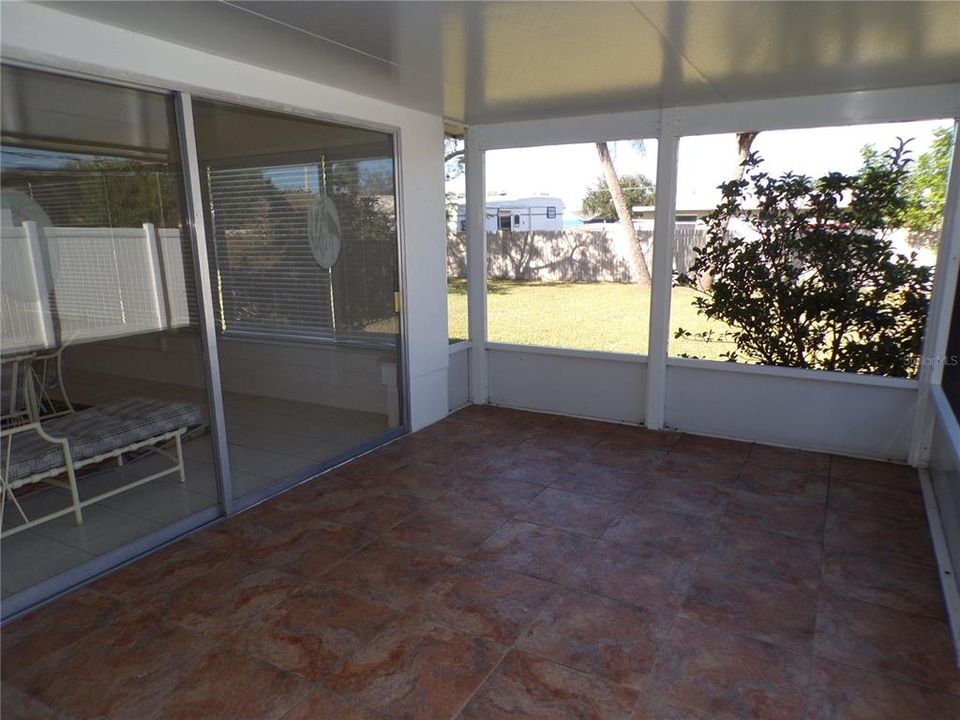 For Rent: $2,975 (2 beds, 2 baths, 1156 Square Feet)