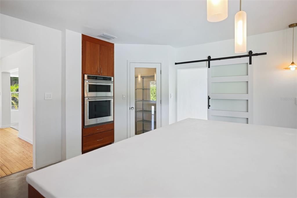 待售: $1,175,000 (4 贝兹, 2 浴室, 2432 平方英尺)