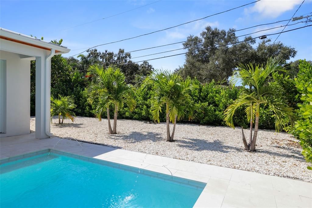 待售: $1,175,000 (4 贝兹, 2 浴室, 2432 平方英尺)