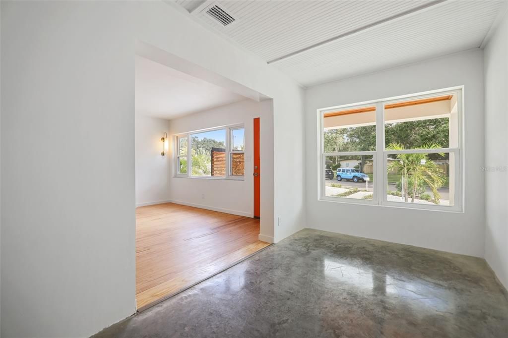 待售: $1,175,000 (4 贝兹, 2 浴室, 2432 平方英尺)