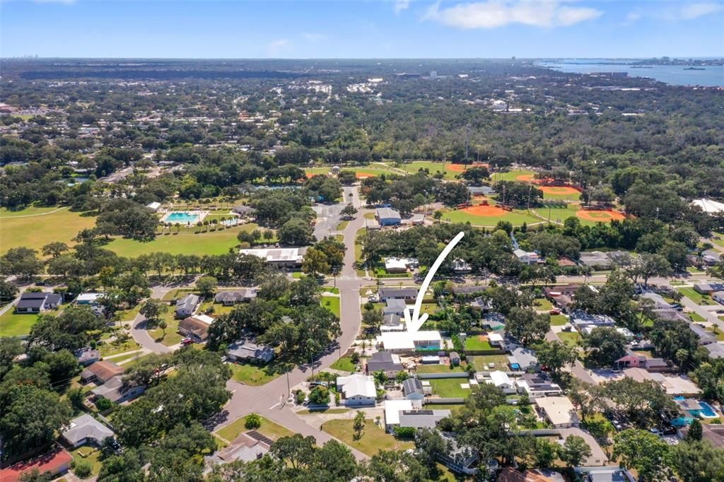 待售: $1,175,000 (4 贝兹, 2 浴室, 2432 平方英尺)