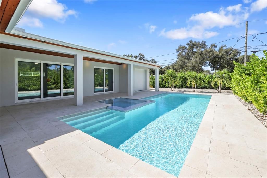 待售: $1,175,000 (4 贝兹, 2 浴室, 2432 平方英尺)