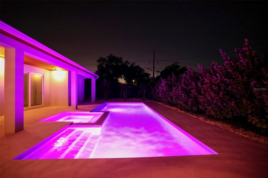 待售: $1,175,000 (4 贝兹, 2 浴室, 2432 平方英尺)