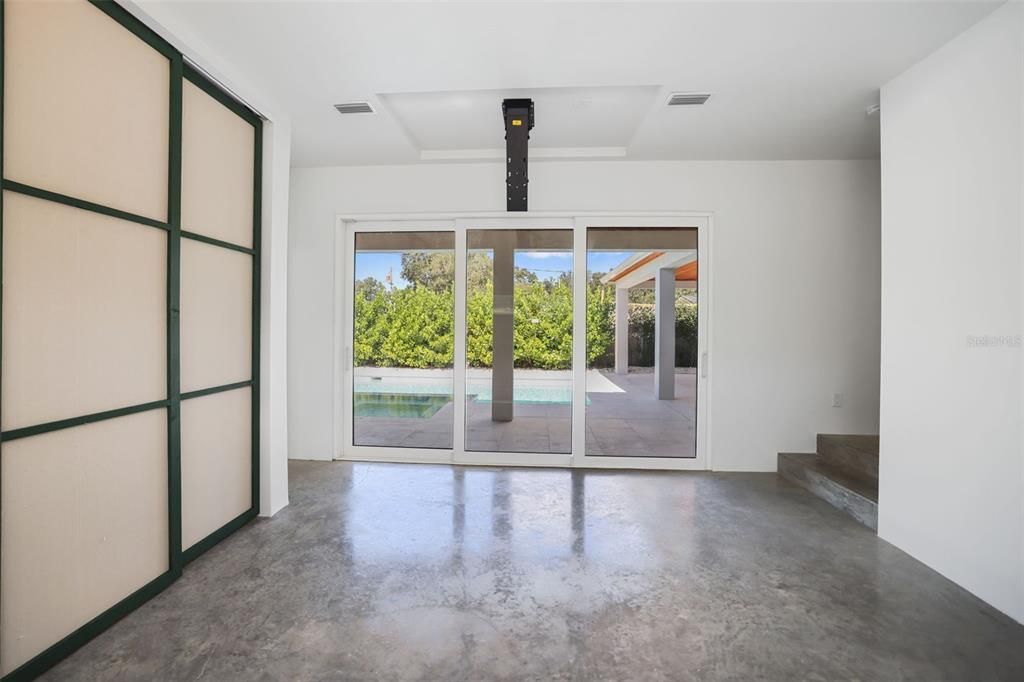 待售: $1,175,000 (4 贝兹, 2 浴室, 2432 平方英尺)