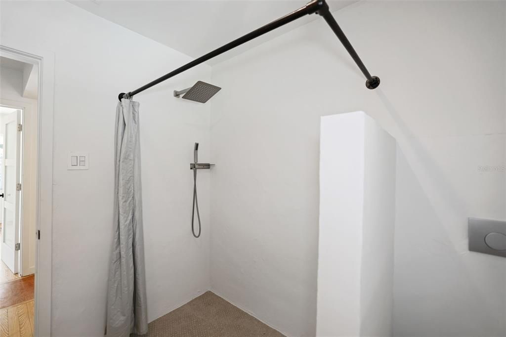 待售: $1,175,000 (4 贝兹, 2 浴室, 2432 平方英尺)