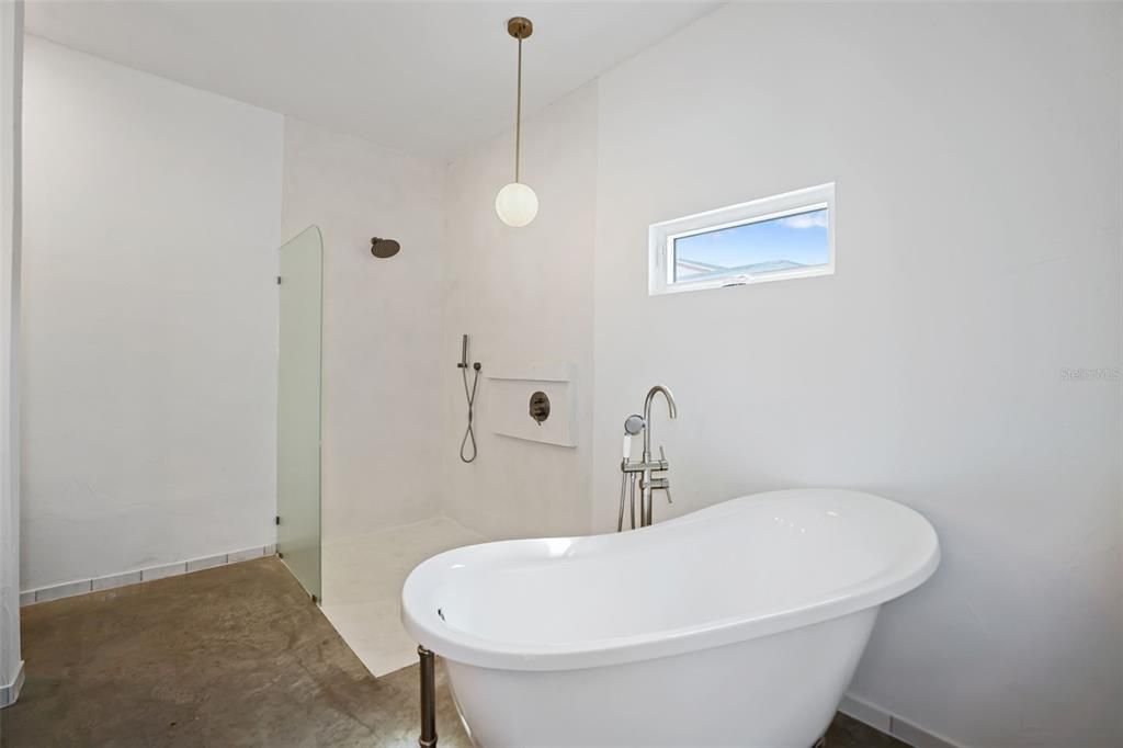 待售: $1,175,000 (4 贝兹, 2 浴室, 2432 平方英尺)