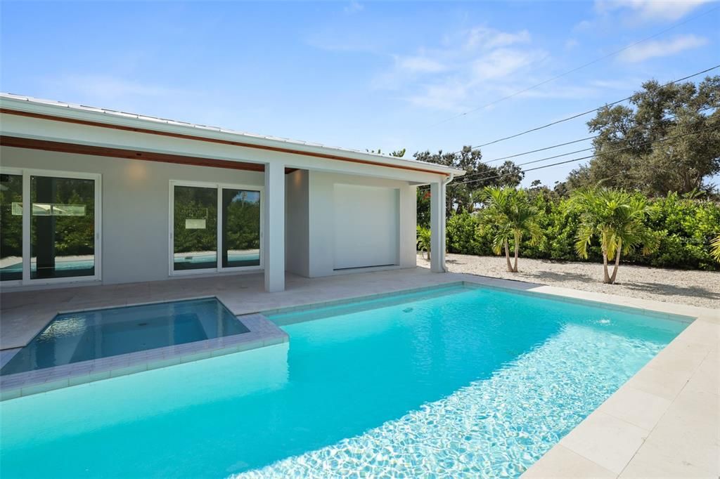 待售: $1,175,000 (4 贝兹, 2 浴室, 2432 平方英尺)