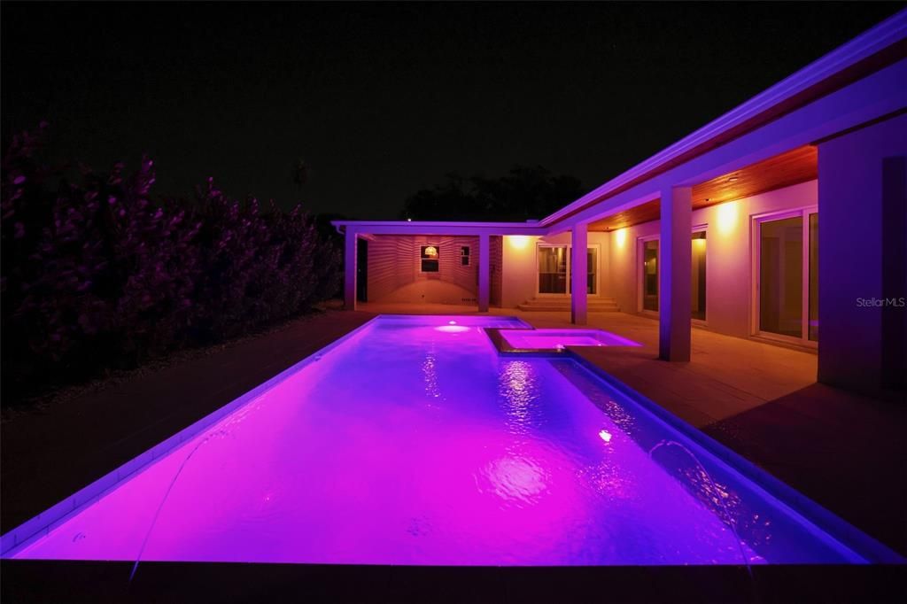 待售: $1,175,000 (4 贝兹, 2 浴室, 2432 平方英尺)