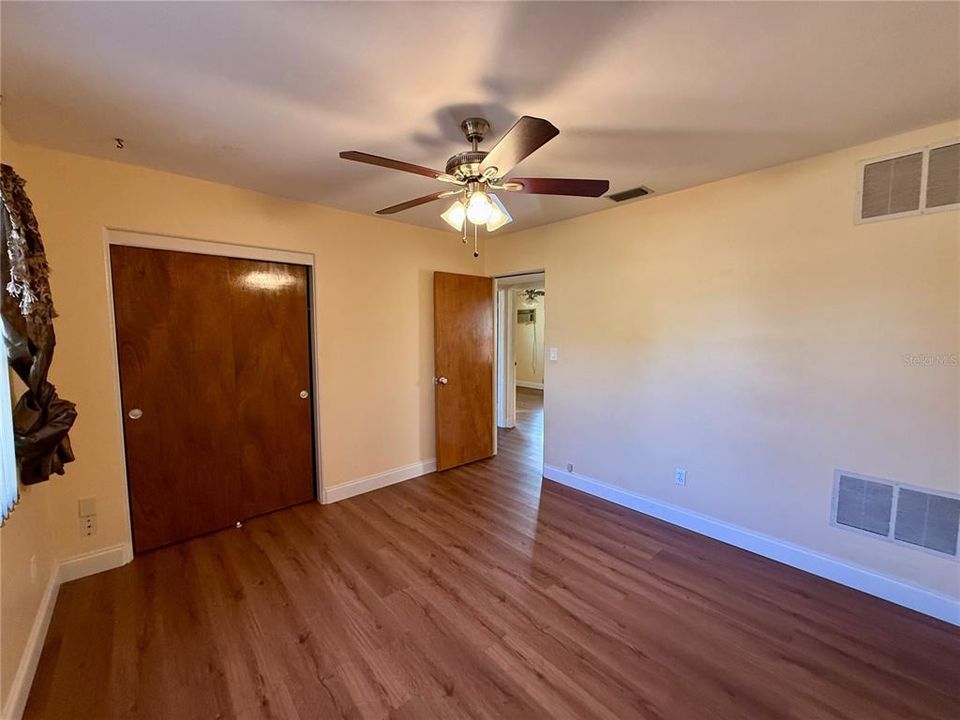 For Rent: $2,500 (3 beds, 2 baths, 1203 Square Feet)