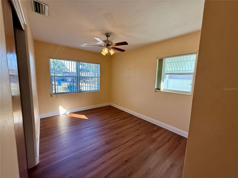 For Rent: $2,500 (3 beds, 2 baths, 1203 Square Feet)