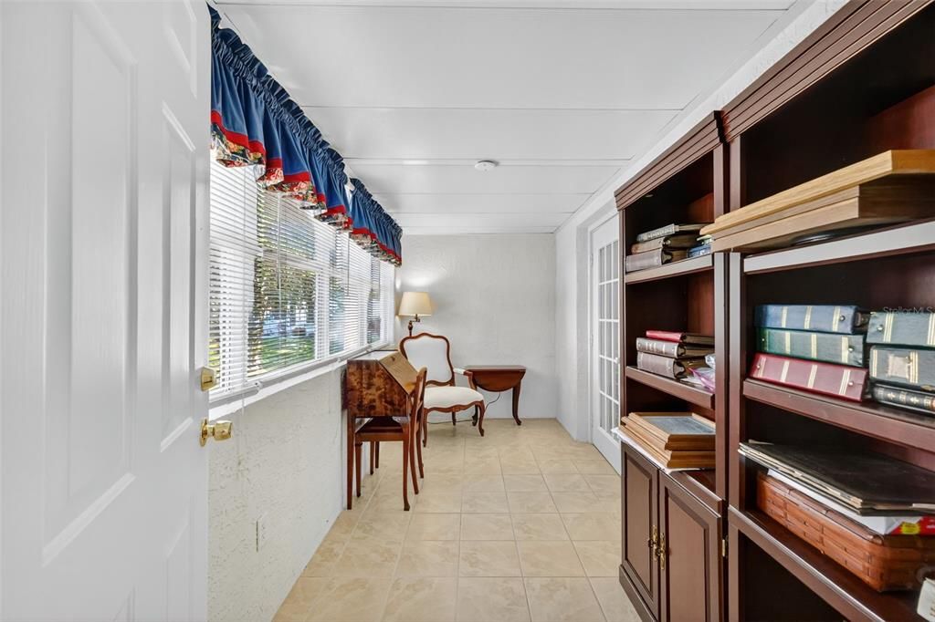 待售: $369,000 (2 贝兹, 2 浴室, 1832 平方英尺)