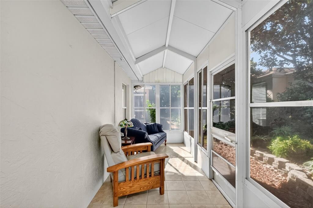 待售: $369,000 (2 贝兹, 2 浴室, 1832 平方英尺)