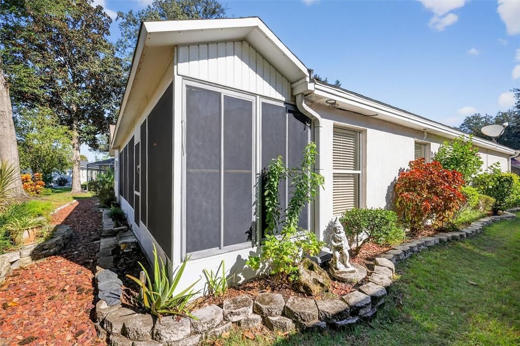 待售: $369,000 (2 贝兹, 2 浴室, 1832 平方英尺)