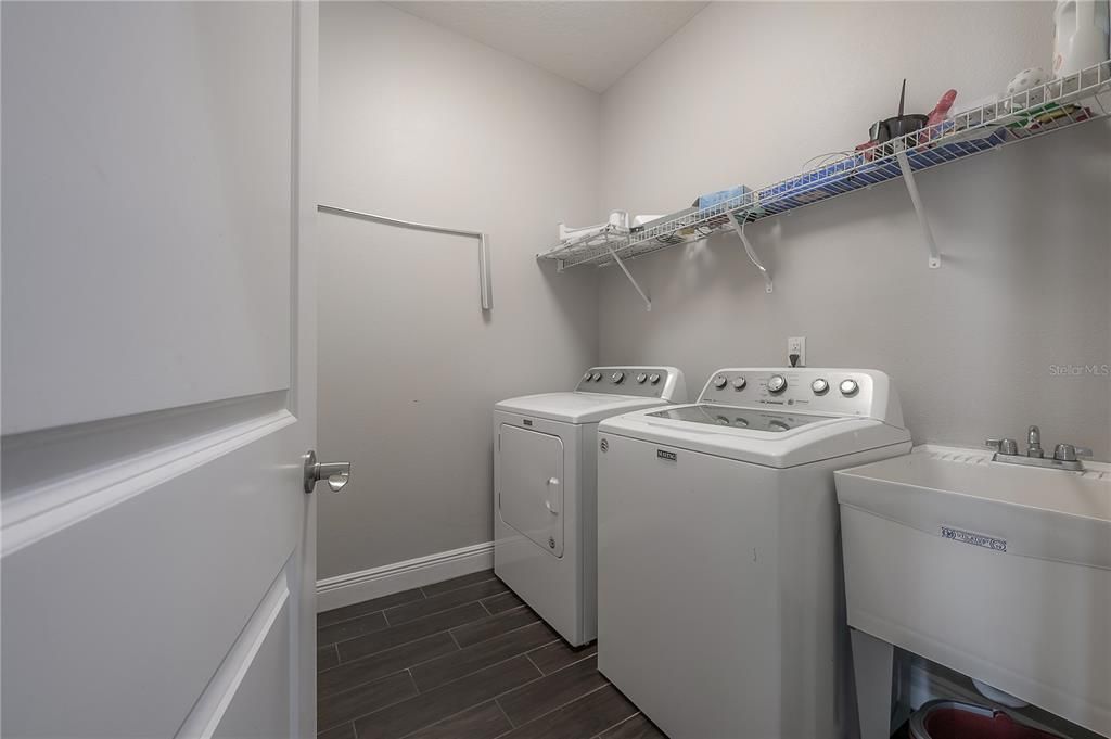 出租: $3,300 (3 贝兹, 2 浴室, 1722 平方英尺)