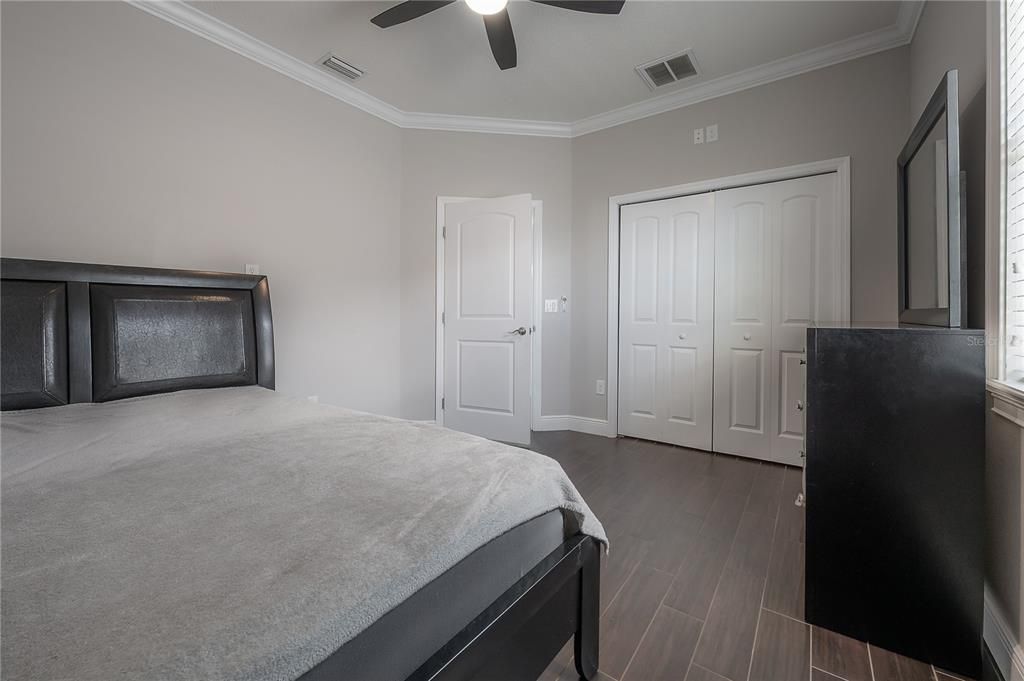 出租: $3,300 (3 贝兹, 2 浴室, 1722 平方英尺)