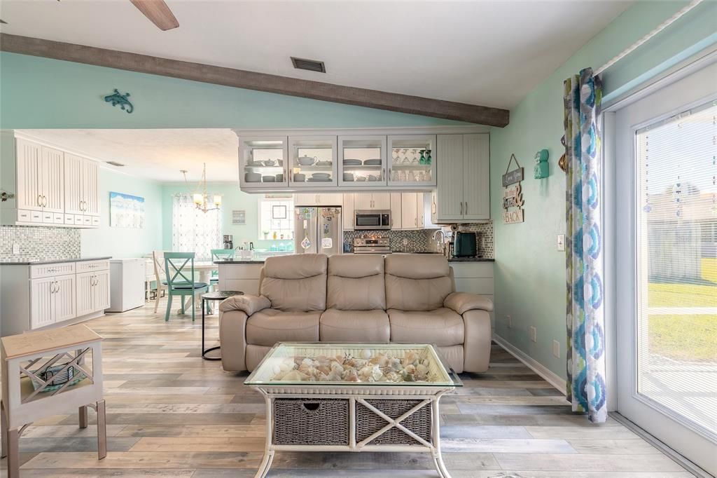 En Venta: $484,900 (3 camas, 2 baños, 1446 Pies cuadrados)