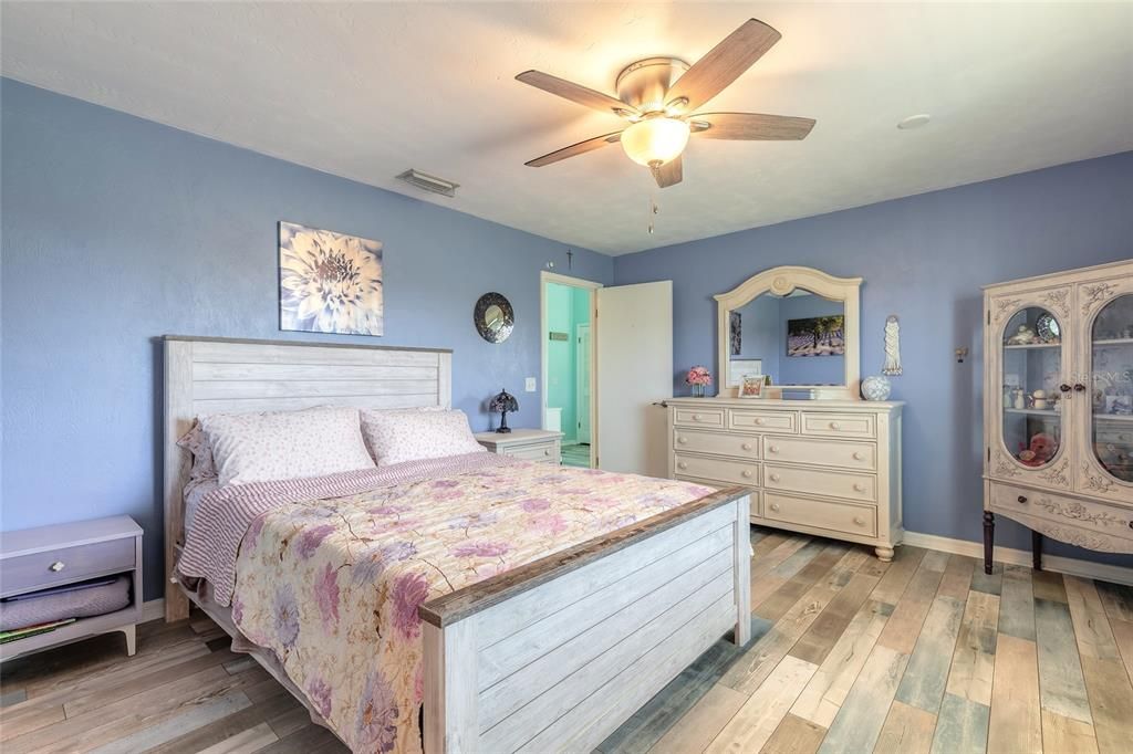 En Venta: $484,900 (3 camas, 2 baños, 1446 Pies cuadrados)