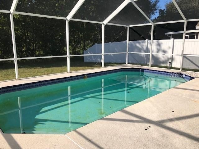 Active With Contract: $1,995 (4 beds, 2 baths, 1434 Square Feet)