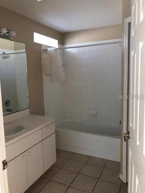 Active With Contract: $1,995 (4 beds, 2 baths, 1434 Square Feet)