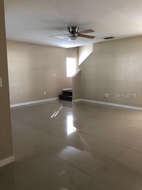 Active With Contract: $1,995 (4 beds, 2 baths, 1434 Square Feet)