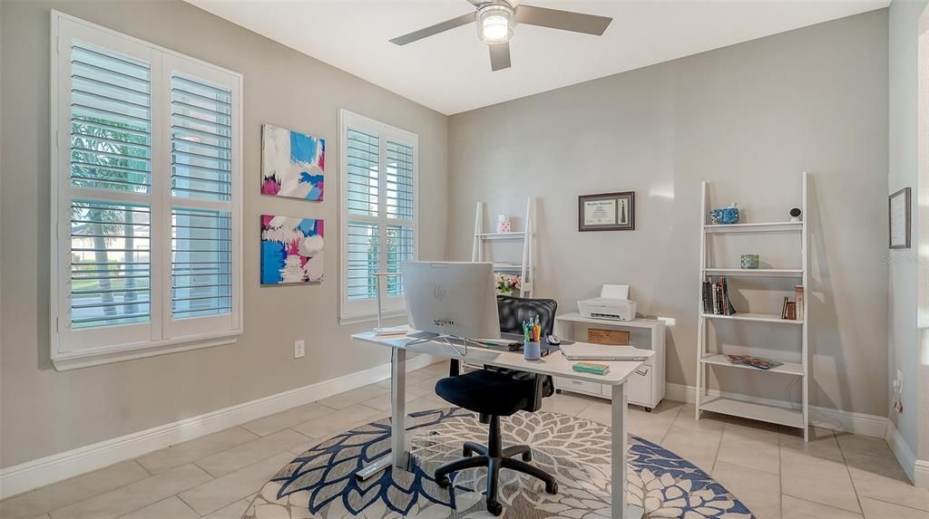 Под контрактом: $774,900 (5 спален, 3 ванн, 2966 Квадратных фут)