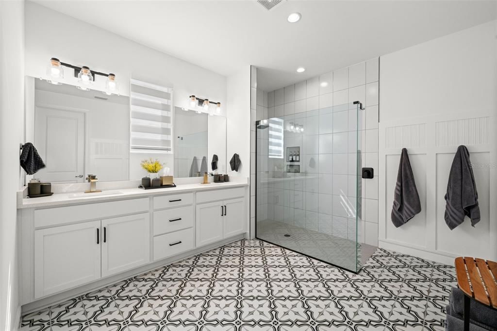 For Sale: $709,000 (4 beds, 4 baths, 3113 Square Feet)