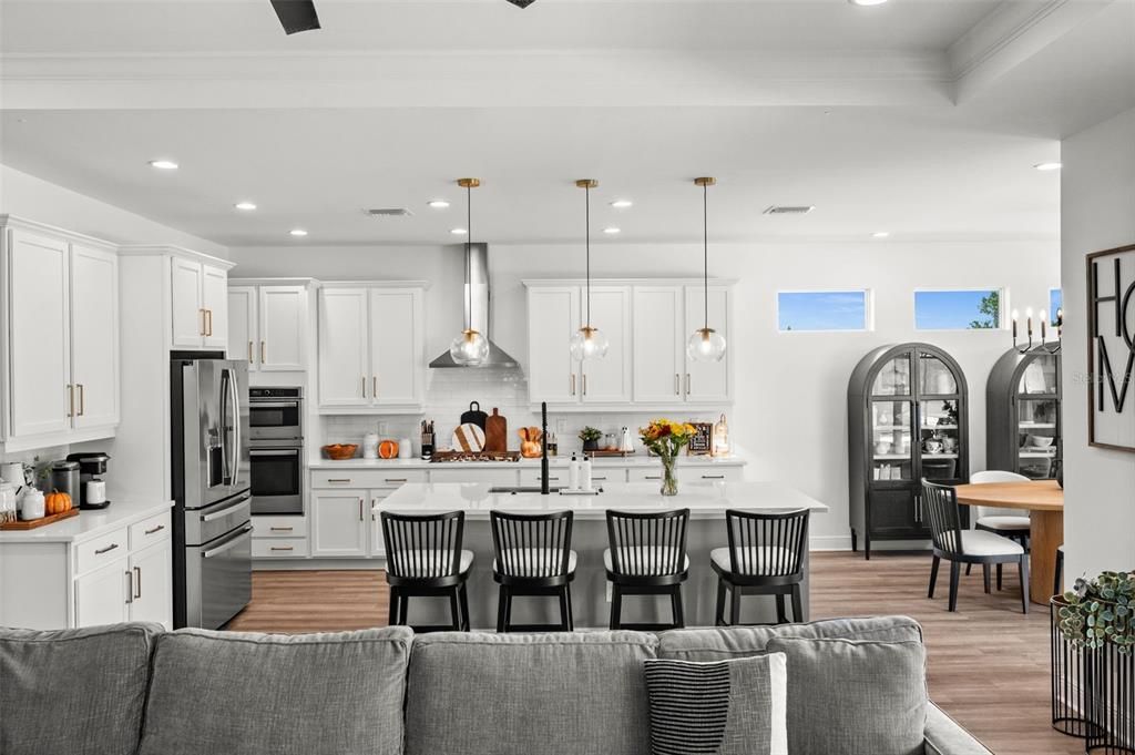 For Sale: $709,000 (4 beds, 4 baths, 3113 Square Feet)