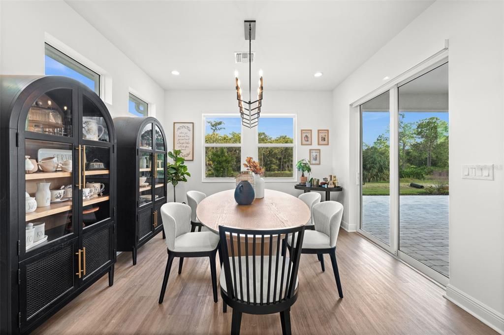 For Sale: $709,000 (4 beds, 4 baths, 3113 Square Feet)