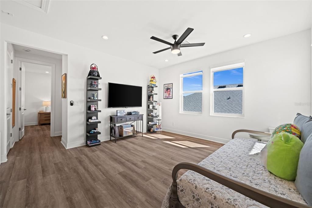 For Sale: $709,000 (4 beds, 4 baths, 3113 Square Feet)