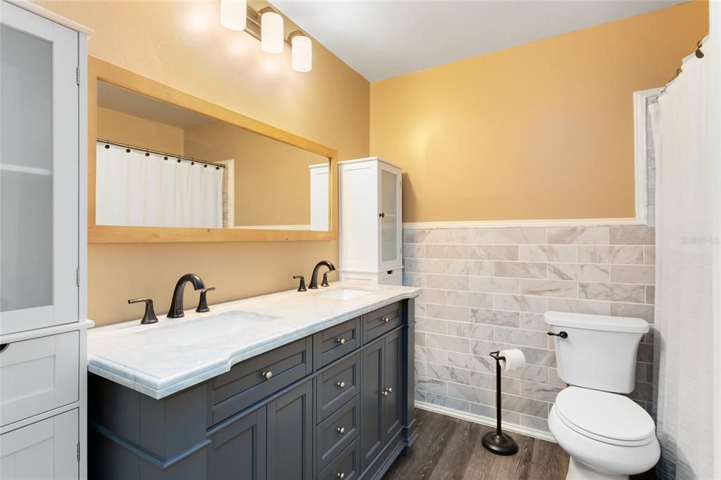 For Sale: $430,000 (3 beds, 3 baths, 2056 Square Feet)