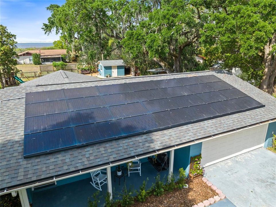 For Sale: $430,000 (3 beds, 3 baths, 2056 Square Feet)