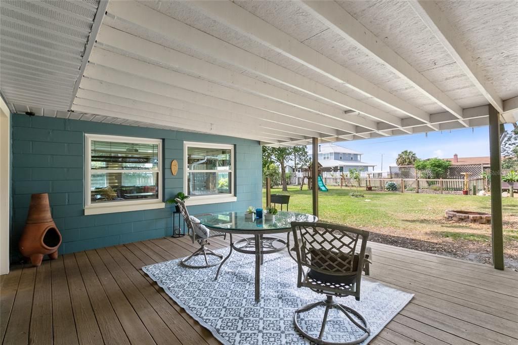 For Sale: $430,000 (3 beds, 3 baths, 2056 Square Feet)