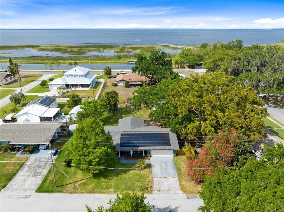 For Sale: $430,000 (3 beds, 3 baths, 2056 Square Feet)