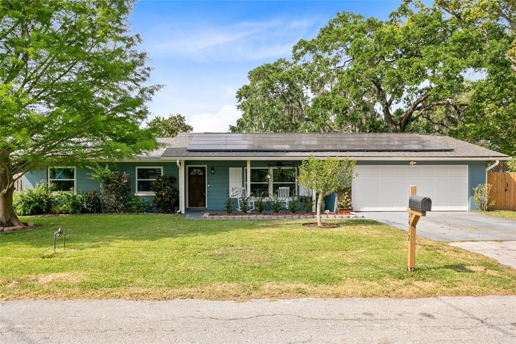 For Sale: $430,000 (3 beds, 3 baths, 2056 Square Feet)