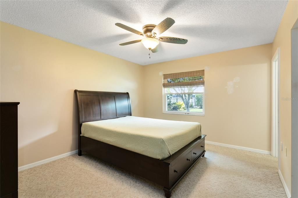 For Sale: $430,000 (3 beds, 3 baths, 2056 Square Feet)