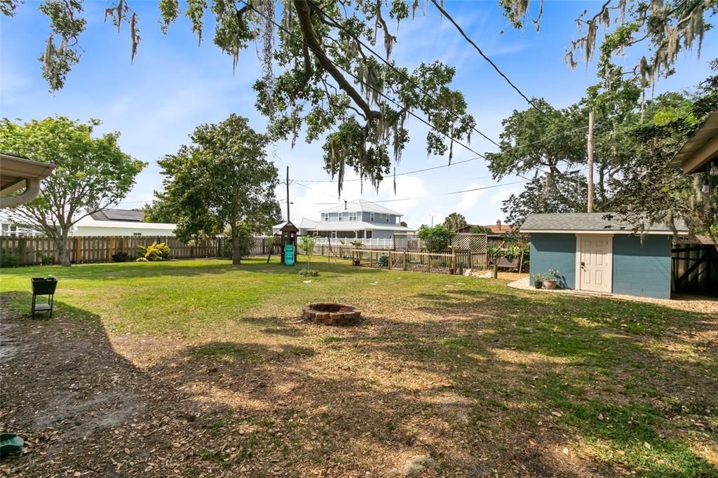 For Sale: $430,000 (3 beds, 3 baths, 2056 Square Feet)