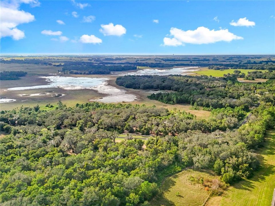 待售: $170,000 (2.62 acres)