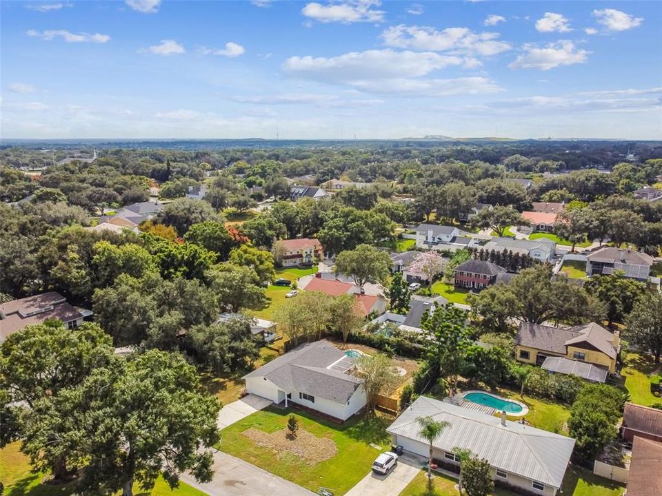 Под контрактом: $395,000 (3 спален, 2 ванн, 1752 Квадратных фут)