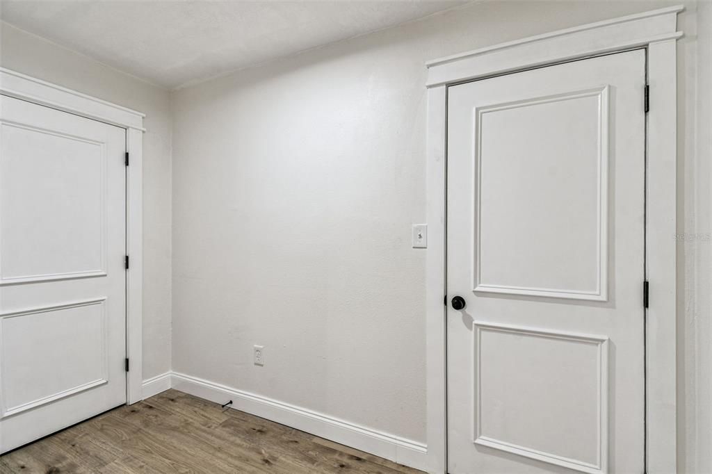 Под контрактом: $395,000 (3 спален, 2 ванн, 1752 Квадратных фут)